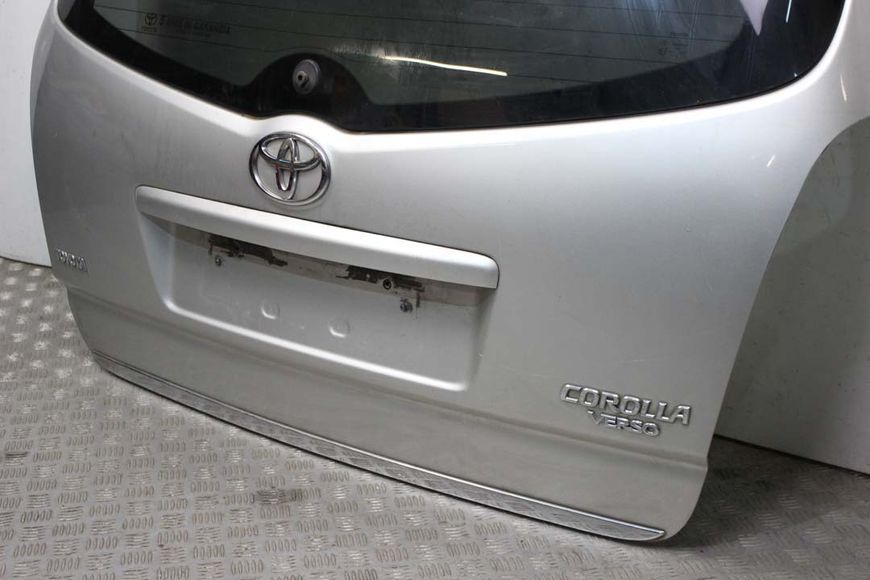 Купити Кришка багажника Corolla Verso 2004-2009 670050F010 63743 б/у на авторозборці