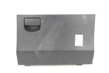 Купить Бардачок Yaris 2005-2011 5555052140B0 62177 б/у на авторазборке