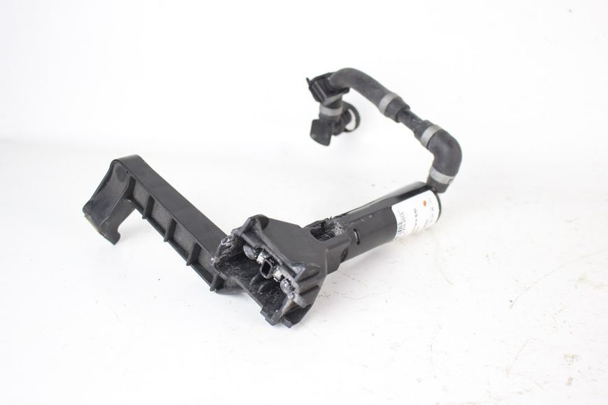 Купить Форсунка омывателя фар правая Lexus RX (AL10) 2009-2015 8520748050 98407 б/у на авторазборке