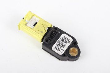 Купити Датчик удару фронтальний передній Auris 2006-2012 8983102060 6837 б/у на авторозборці