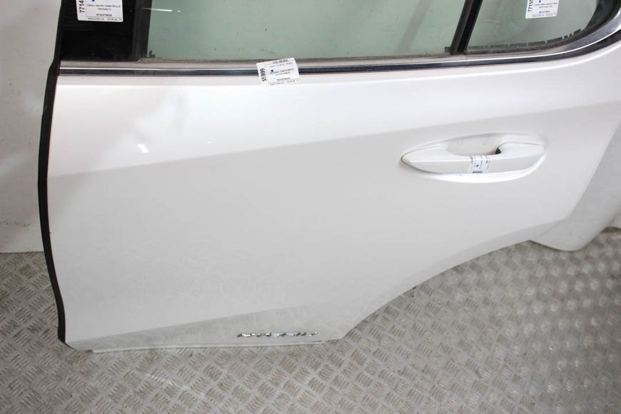 Купить Дверь задняя левая Lexus UX 2018- 6700479025 77147 б/у на авторазборке