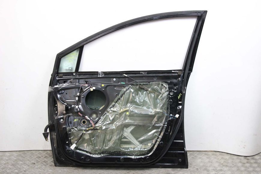 Купити Двері передні праві Corolla Verso 2004-2009 670010F010 63720 б/у на авторозборці