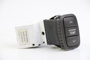 Купить Кнопка PASSENGER/TEMP Lexus LS (UCF30) 2000-2006 8719050040 58137 б/у на авторазборке
