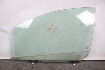 Купити Скло двері переднє ліве Yaris 2005-2011 6812052180 6004 б/у на авторозборці