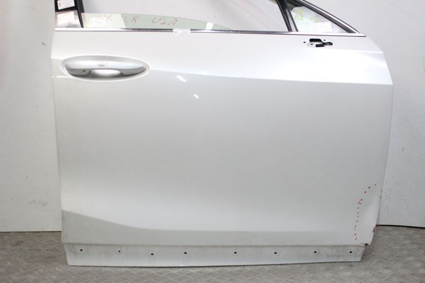 Купить Дверь передняя правая дефект Lexus UX 2018- 6700179055 77146 б/у на авторазборке