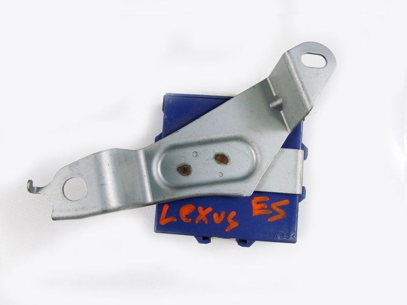 Купити Блок керування парктроніками Lexus ES (GSV40) 2006-2013 8934033060 21296 б/у на авторозборці