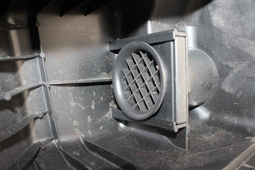 Купити Корпус повітряного фільтра верхня частина RAV-4 II (XA20) 2000-2005 1770027190 100064 б/у на авторозборці