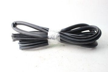 Купить Уплотнитель двери передней левой Auris 2012-2020 6231202230 100074 б/у на авторазборке