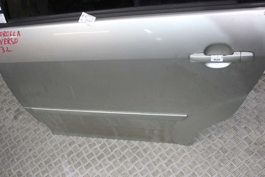 Купити Двері задні ліві Corolla Verso 2004-2009 670040F010 63728 б/у на авторозборці